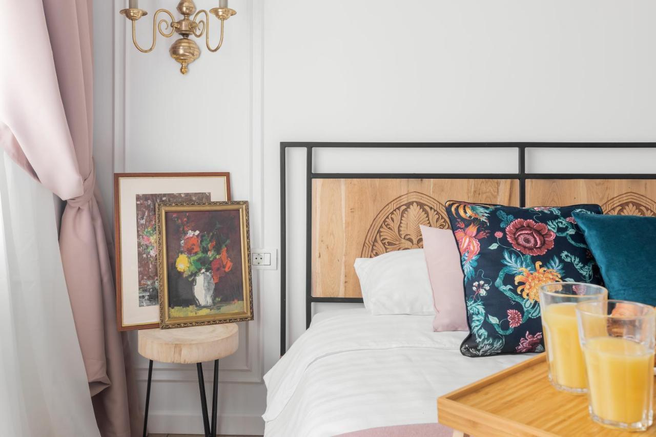 Eclectic 3 Bedroom Calea Victoriei By Urbanesq Бухарест Екстер'єр фото
