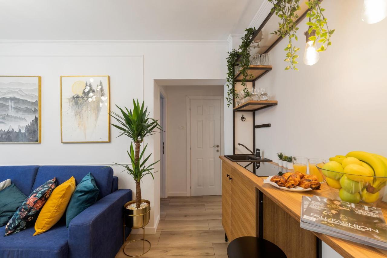 Eclectic 3 Bedroom Calea Victoriei By Urbanesq Бухарест Екстер'єр фото